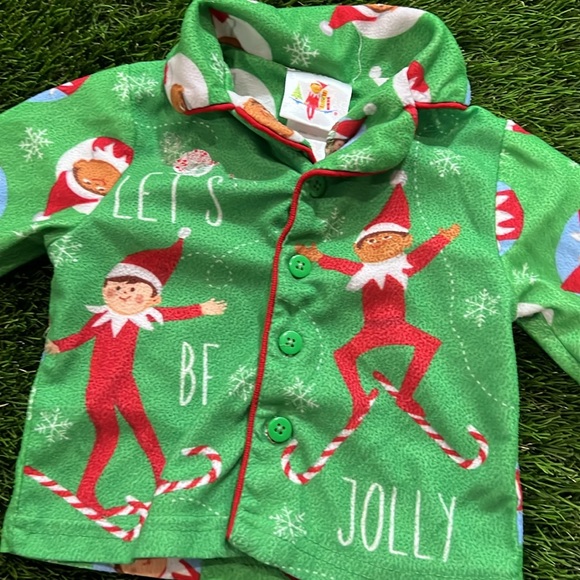 Elf on the Shelf Button Down Infant Pajama Set - Picture 4 of 5
